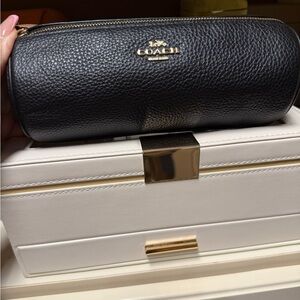 Authentic Coach Black Leather makeup holder with Gold Logo